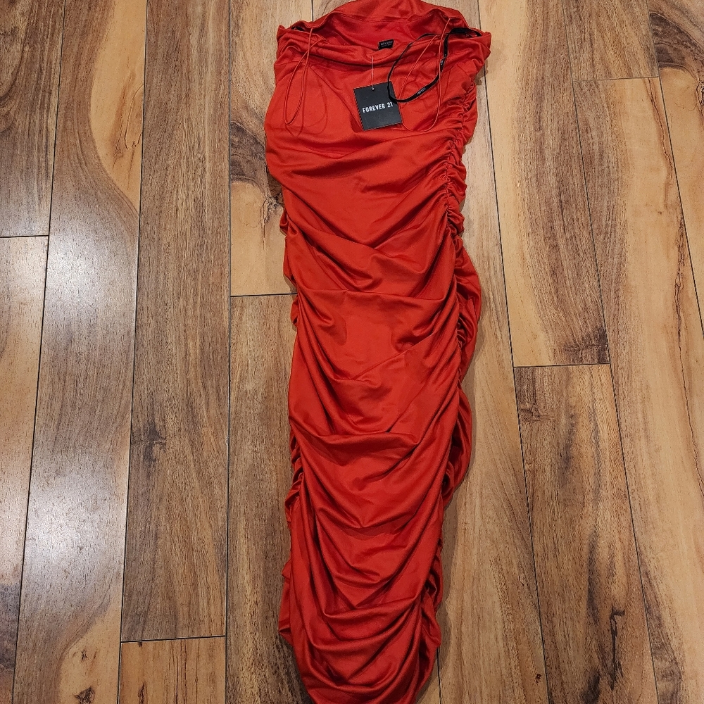 Brand new XS Forever 21 Ruched dress